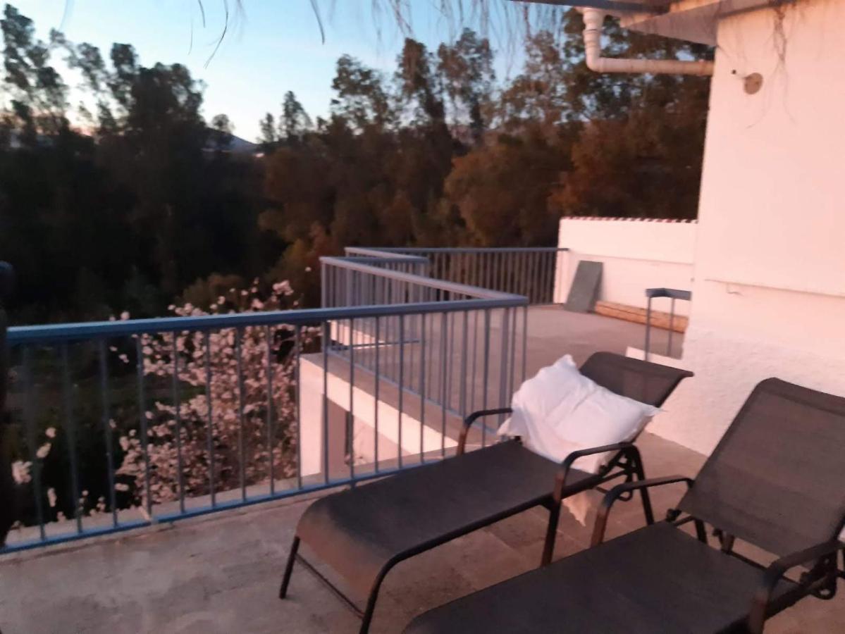 Cortijo El Puente Casa de hóspedes Viñuela Exterior foto
